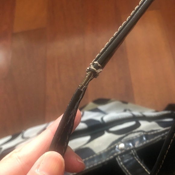 Coach Signature Multifunction Diaper Travel bag - Picture 4 of 14